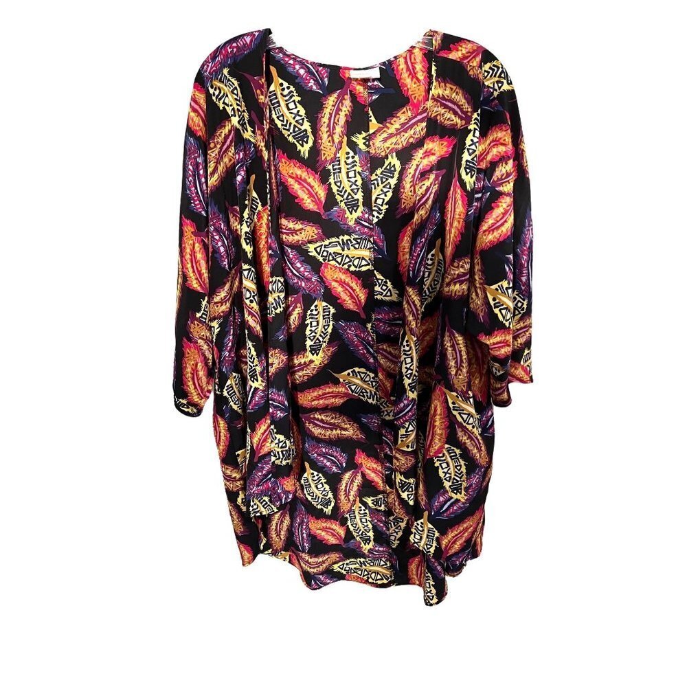 Lularoe Kimono  with Feather Design Size Med